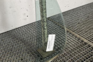 Custode arriere gauche (porte) VOLKSWAGEN POLO 3 Photo n°1