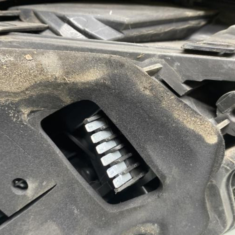 Feu arriere principal droit (feux) OPEL ASTRA H Photo n°3