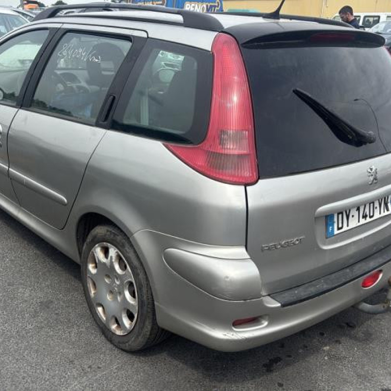 Malle/Hayon arriere PEUGEOT 206 Photo n°15