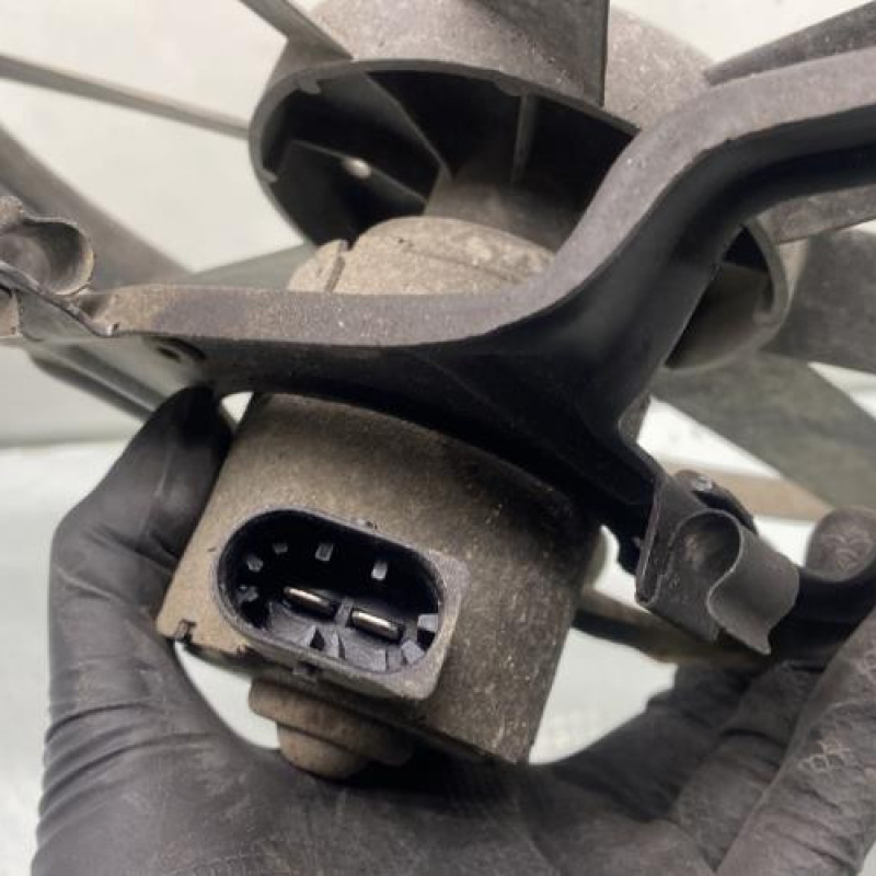 Moto ventilateur radiateur CITROEN SAXO Photo n°4