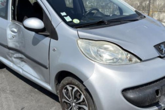 Moteur essuie glace avant PEUGEOT 107