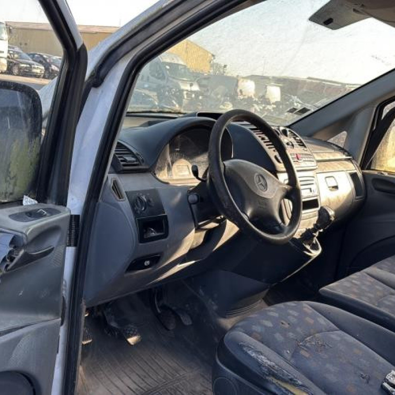 Moteur essuie glace avant MERCEDES VITO 639 Photo n°16