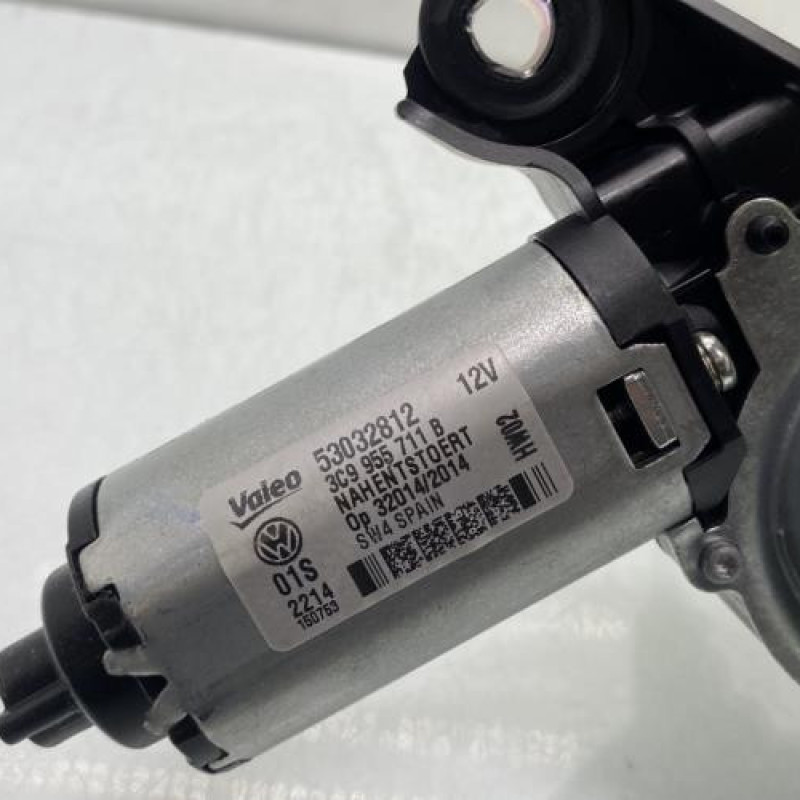 Moteur essuie glace arriere VOLKSWAGEN PASSAT 6 Photo n°3