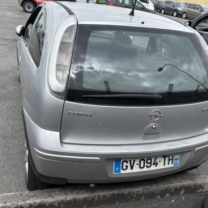 Moteur essuie glace arriere OPEL CORSA C Photo n°9