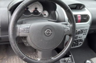 Moteur essuie glace arriere OPEL CORSA C