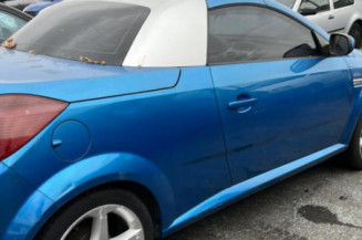 Aile avant droit OPEL TIGRA 2