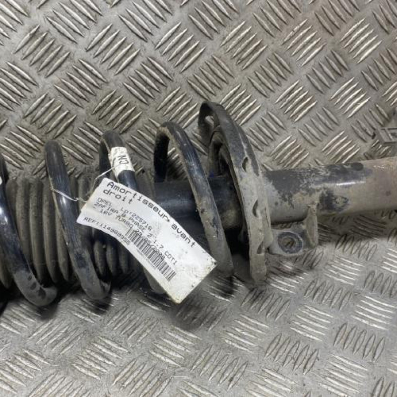 Amortisseur avant droit OPEL ZAFIRA B Photo n°1