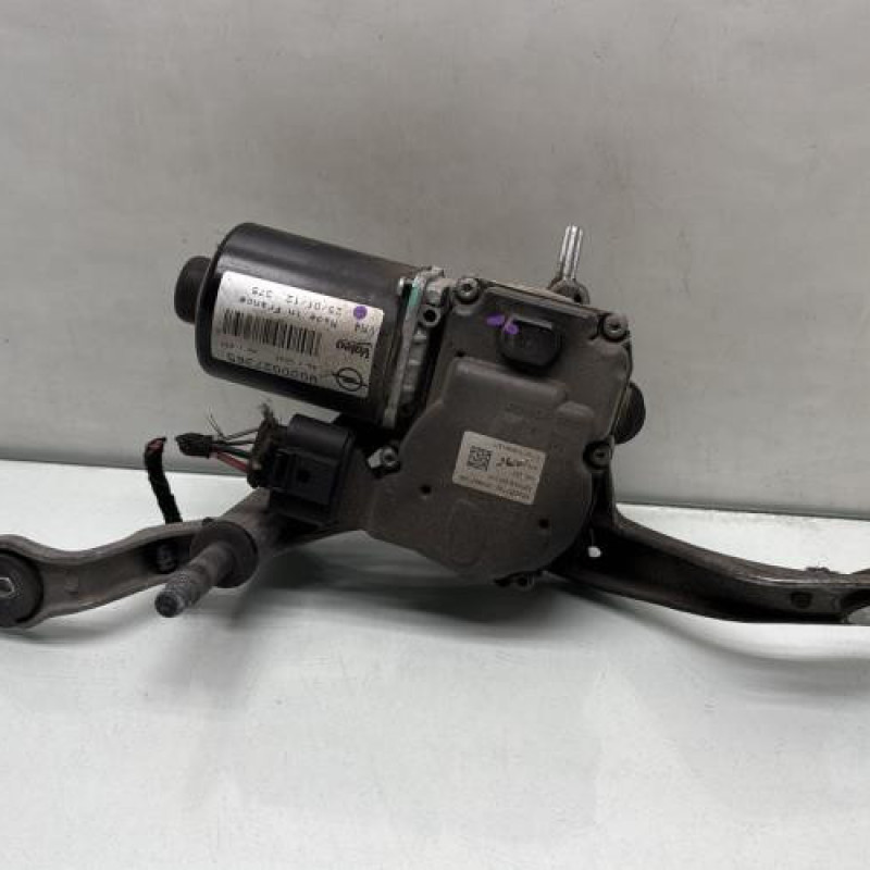 Moteur essuie glace avant droit OPEL ZAFIRA TOURER C Photo n°1
