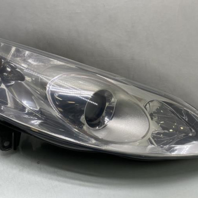 Optique avant principal droit (feux)(phare) PEUGEOT 407 Photo n°1