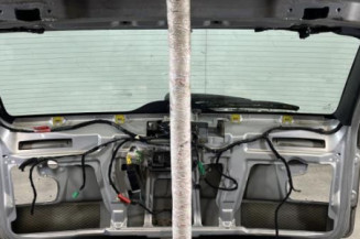 Malle/Hayon arriere SAAB 9.5 1