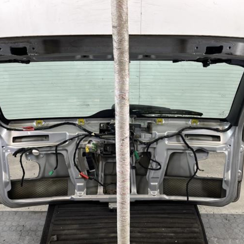 Malle/Hayon arriere SAAB 9.5 1 Photo n°9