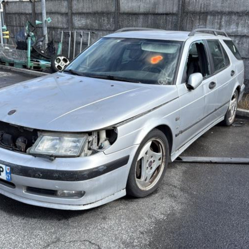 Malle/Hayon arriere SAAB 9.5 1 Photo n°10