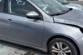 Feu arriere stop central PEUGEOT 308 2