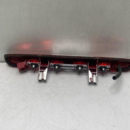 Feu arriere stop central PEUGEOT 208 1