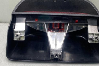 Feu arriere stop central DACIA DUSTER 1