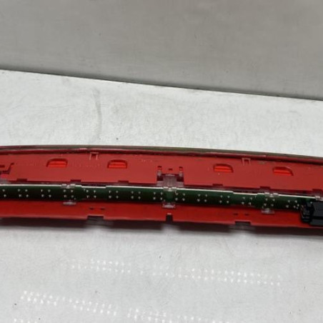 Feu arriere stop central VOLKSWAGEN PASSAT 6