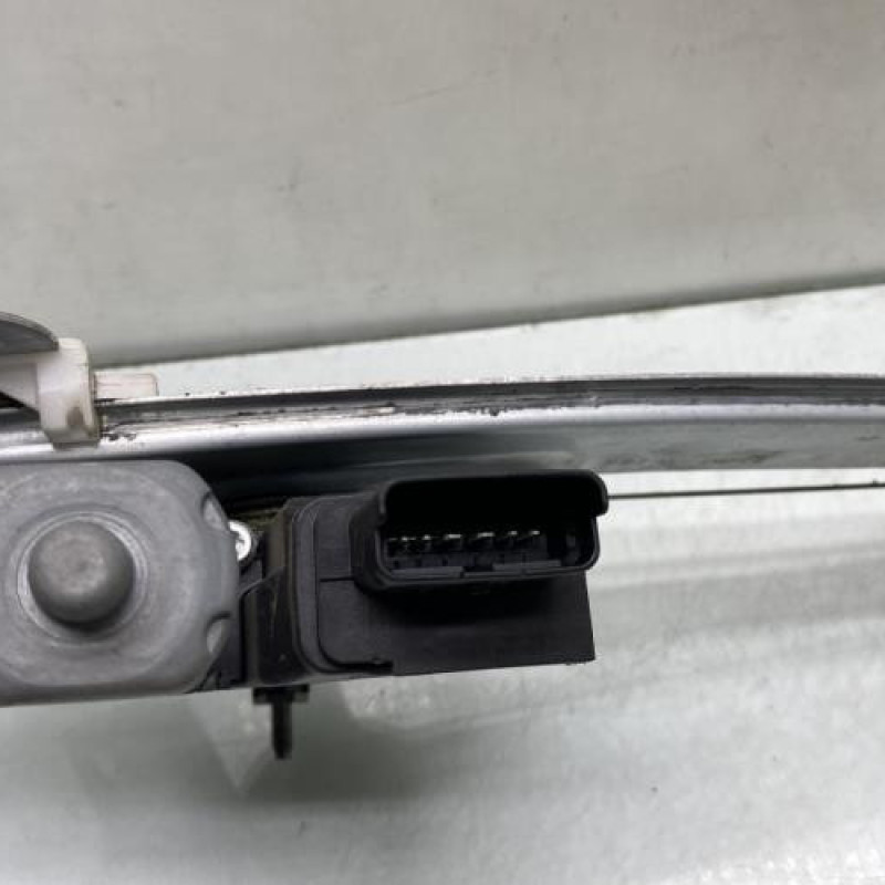 Leve vitre electrique arriere droit PEUGEOT 2008 1 Photo n°4