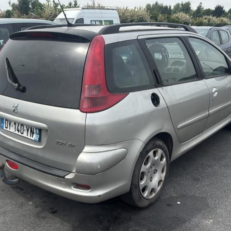 Porte avant gauche PEUGEOT 206 Photo n°9