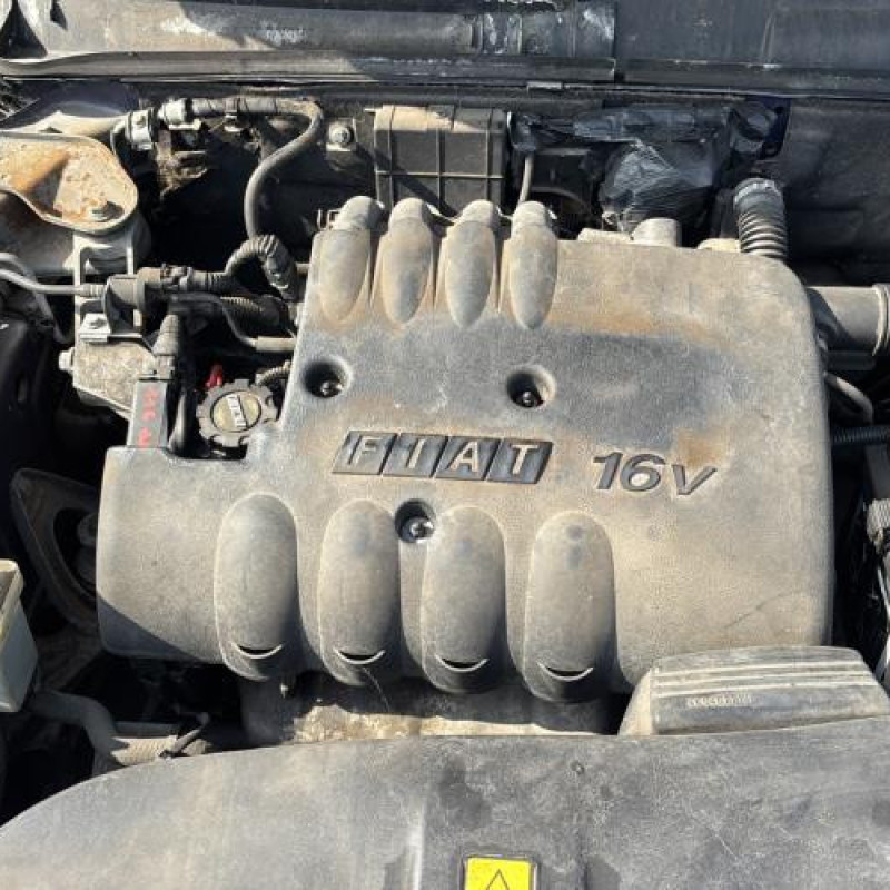 Porte avant droit FIAT BRAVO 1 Photo n°16