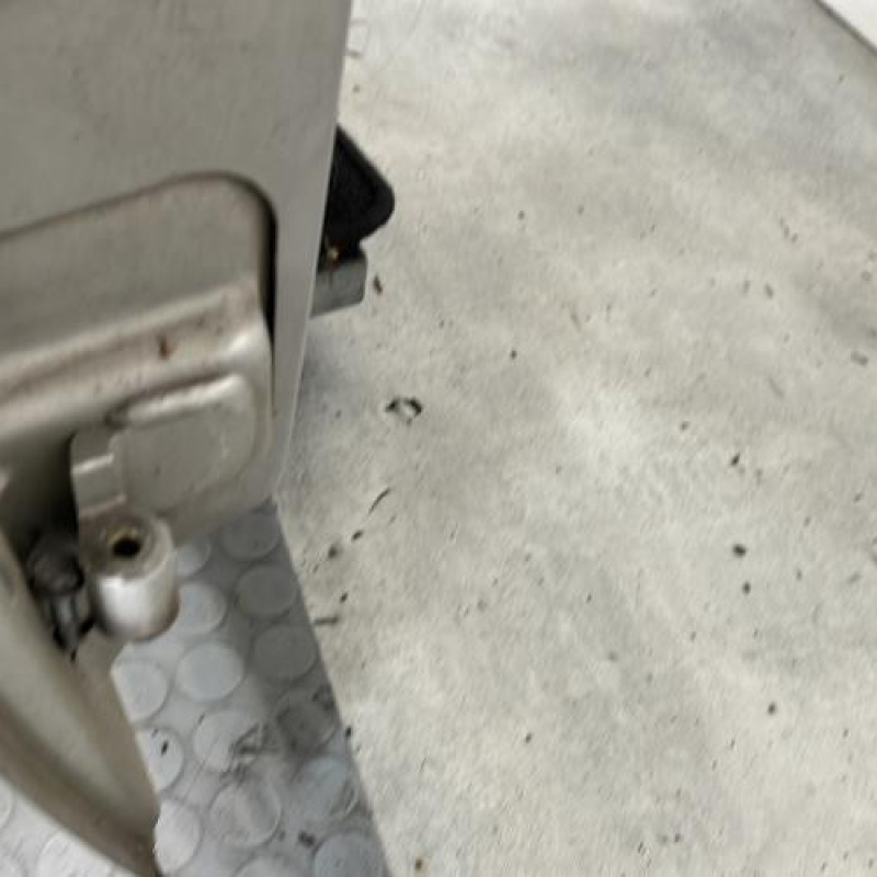 Porte avant droit FIAT PUNTO 2 Photo n°5