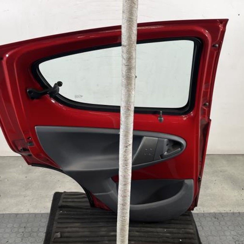 Porte arriere gauche PEUGEOT 107 Photo n°6