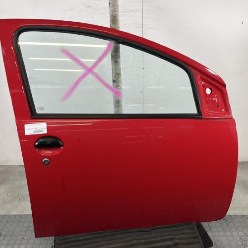 Porte avant droit PEUGEOT 107 Photo n°1