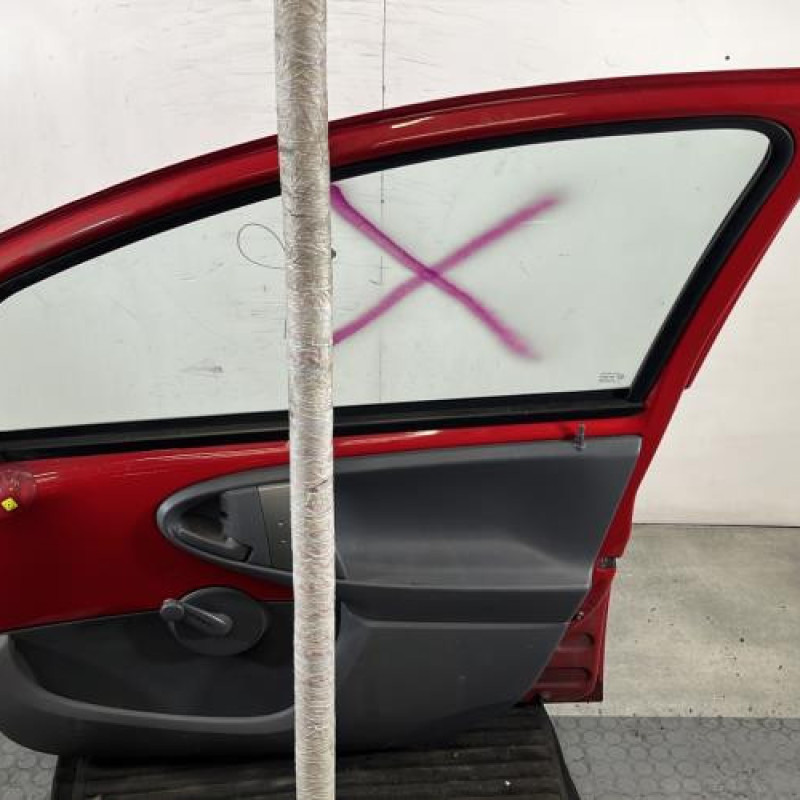 Porte avant droit PEUGEOT 107 Photo n°7