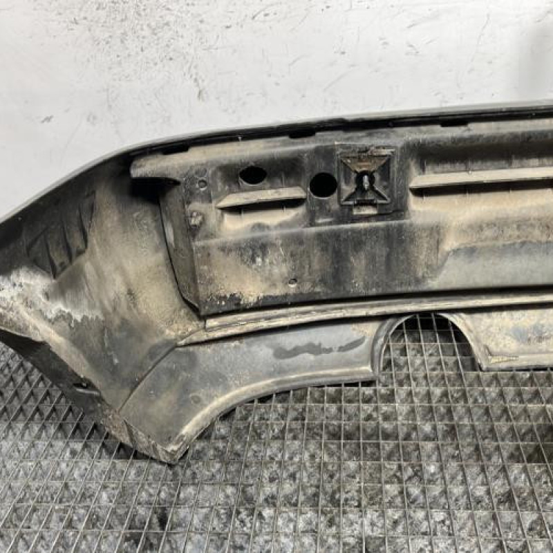 Pare choc arriere FORD FIESTA 4 Photo n°6