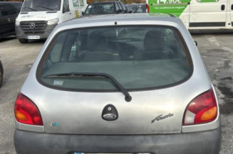 Pare choc arriere FORD FIESTA 4