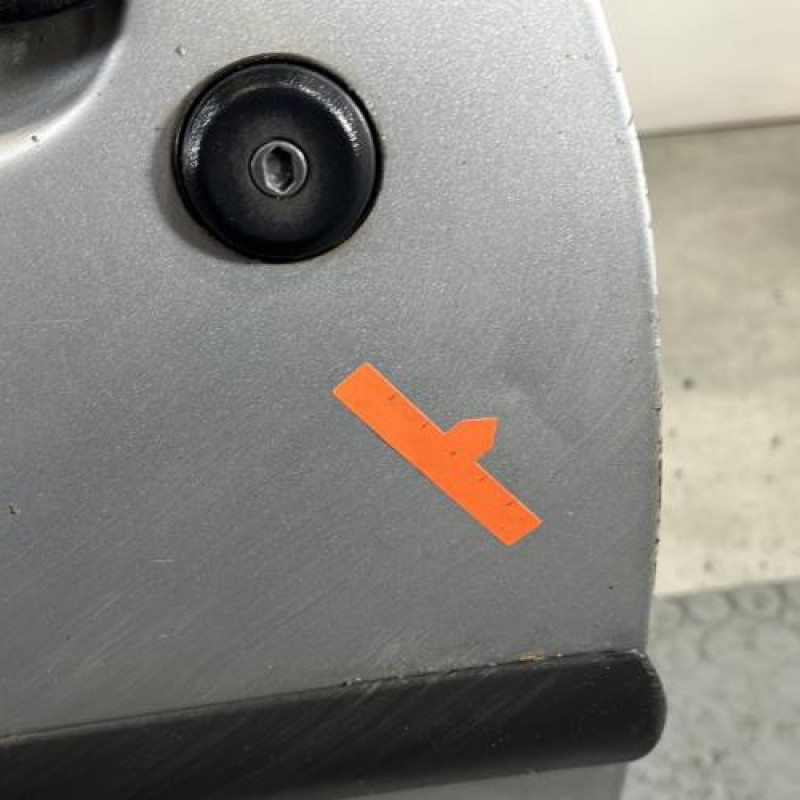 Porte avant gauche FORD FIESTA 4 Photo n°3