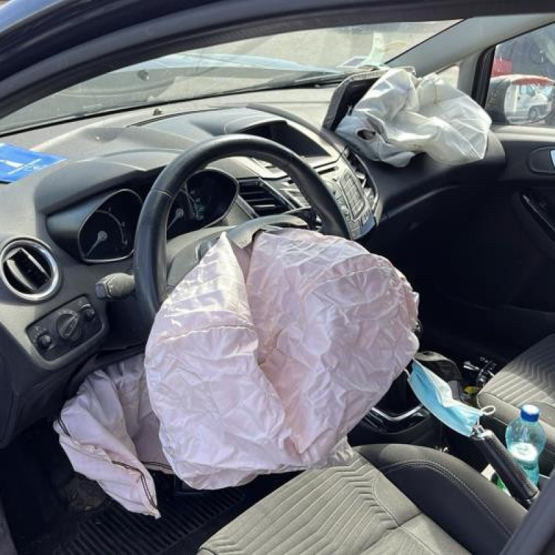 Serrure arriere droit FORD FIESTA 6 Photo n°9