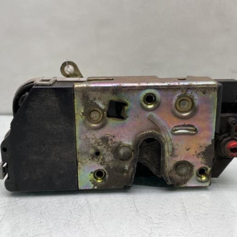 Serrure arriere droit PEUGEOT 206 Photo n°1