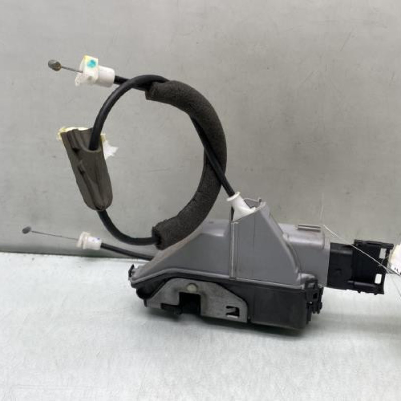 Serrure arriere gauche PEUGEOT 3008 1 Photo n°3