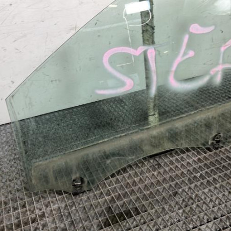 Vitre avant gauche RENAULT CLIO 3