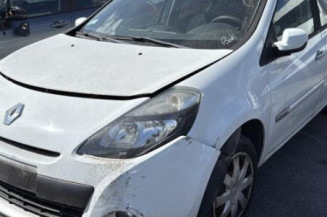 Vitre avant gauche RENAULT CLIO 3