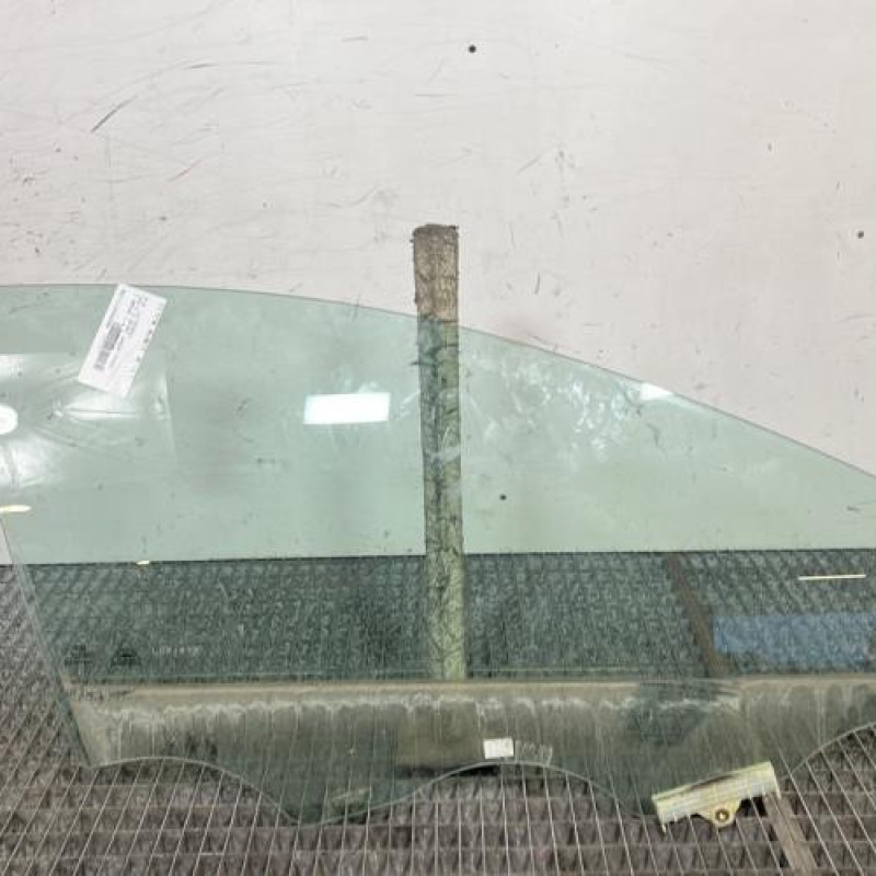 Vitre avant droit KIA CEE-D 3 SPORT WAGON Photo n°1