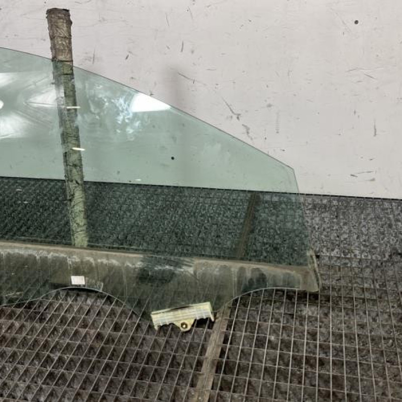 Vitre avant droit KIA CEE-D 3 SPORT WAGON Photo n°2