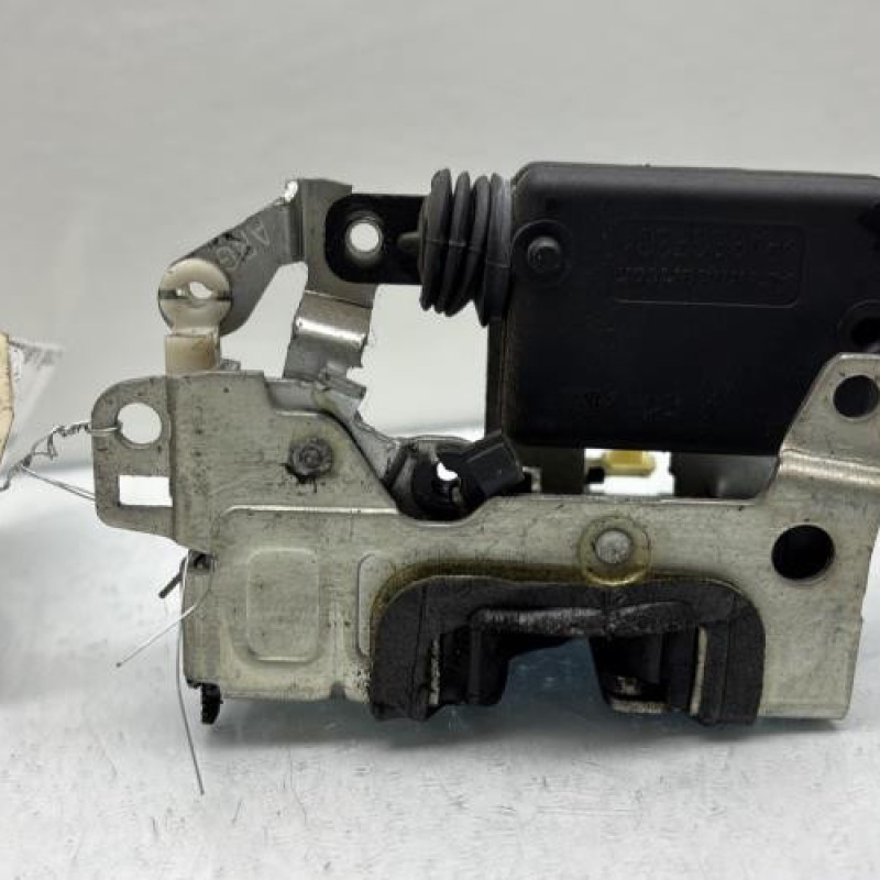Serrure arriere gauche DACIA SANDERO 1 Photo n°4
