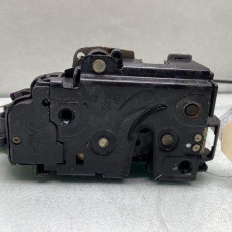 Serrure arriere droit VOLKSWAGEN GOLF 4 Photo n°1
