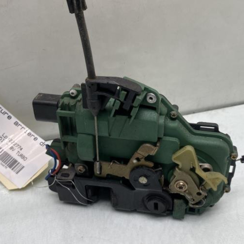 Serrure arriere droit VOLKSWAGEN GOLF 4 Photo n°4