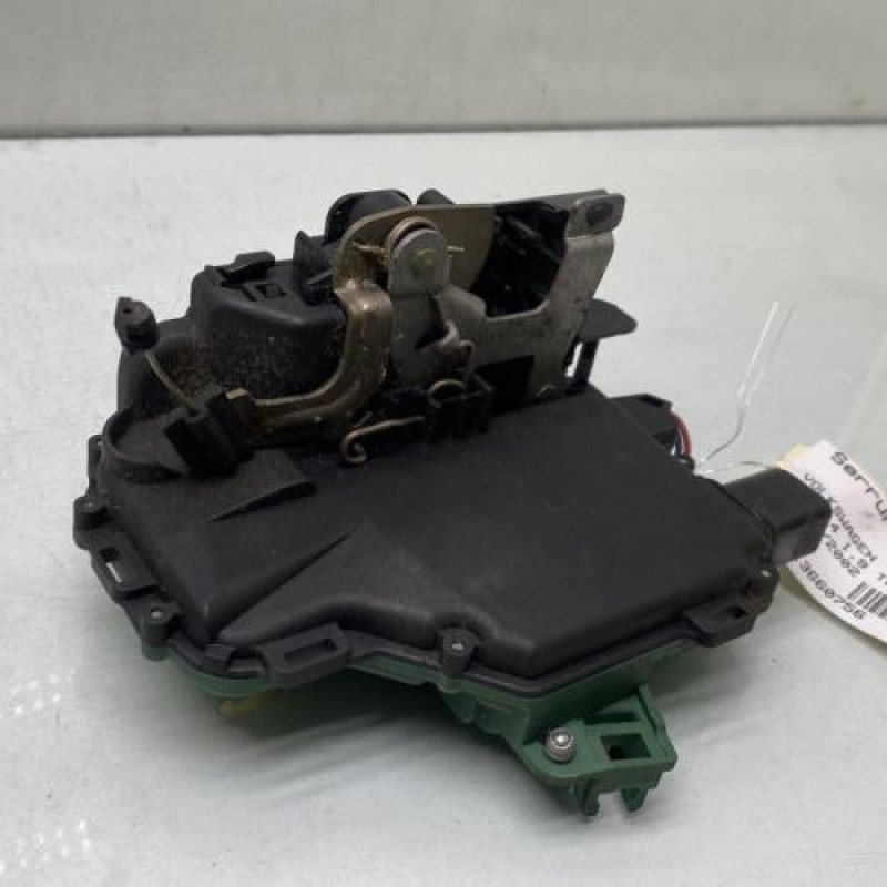 Serrure arriere gauche VOLKSWAGEN GOLF 4 Photo n°2