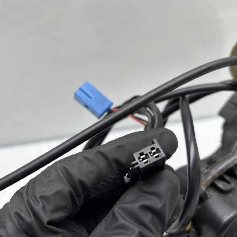 Serrure arriere gauche MERCEDES CLASSE CLS 219 Photo n°4