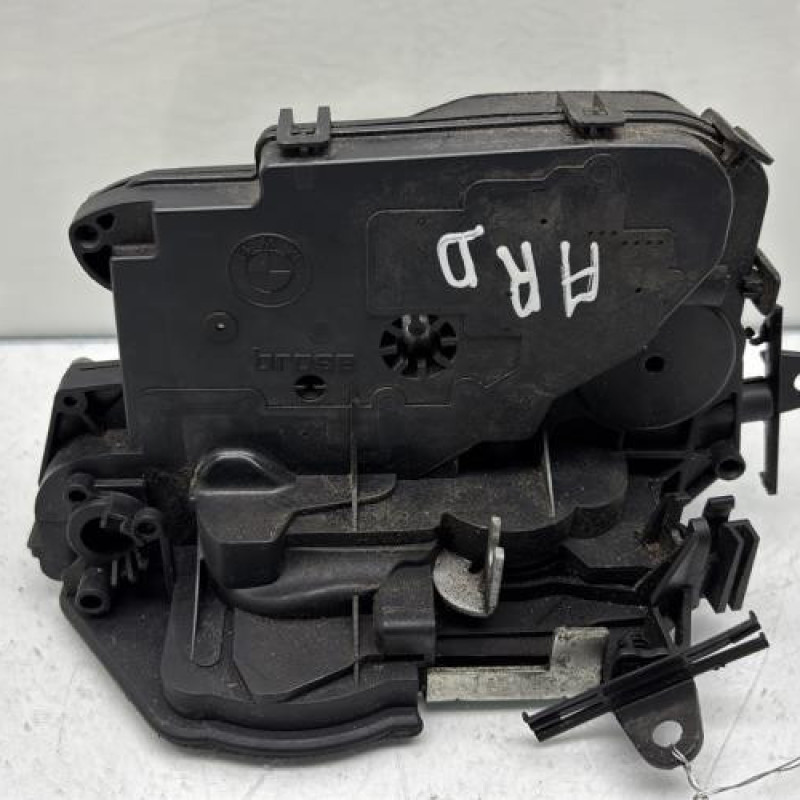 Serrure arriere droit BMW SERIE 3 E91 Photo n°1