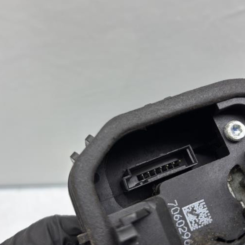 Serrure arriere droit BMW SERIE 3 E91 Photo n°3