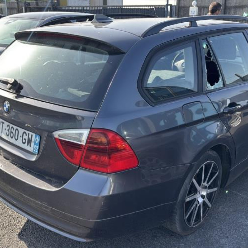 Serrure arriere droit BMW SERIE 3 E91 Photo n°8