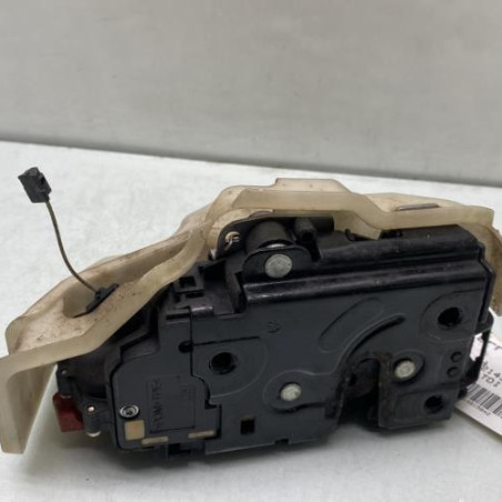 Serrure arriere droit VOLKSWAGEN GOLF 6 Photo n°1