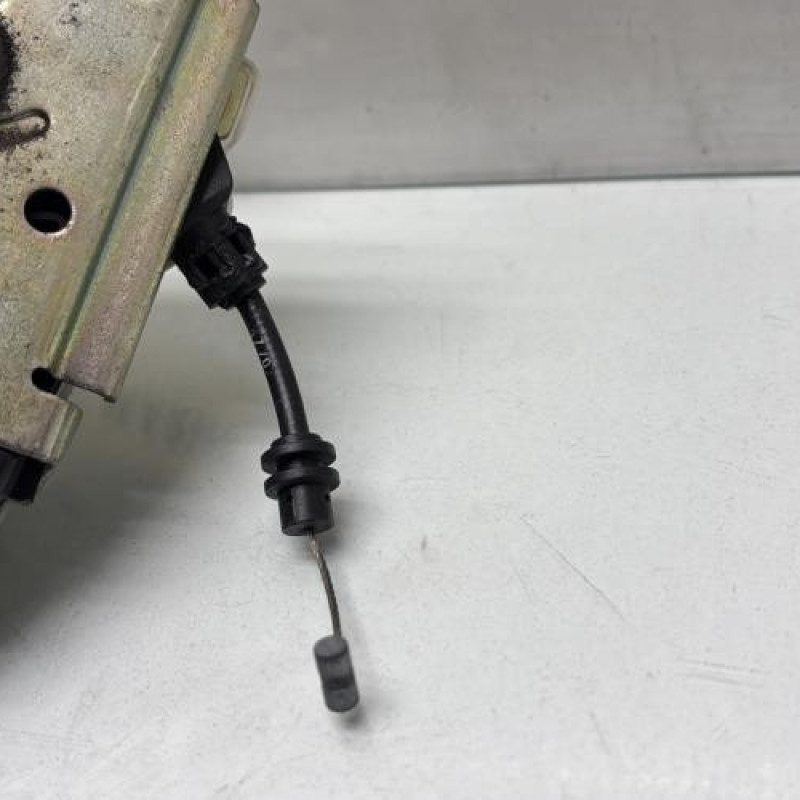 Serrure arriere gauche CITROEN C3 1 Photo n°4