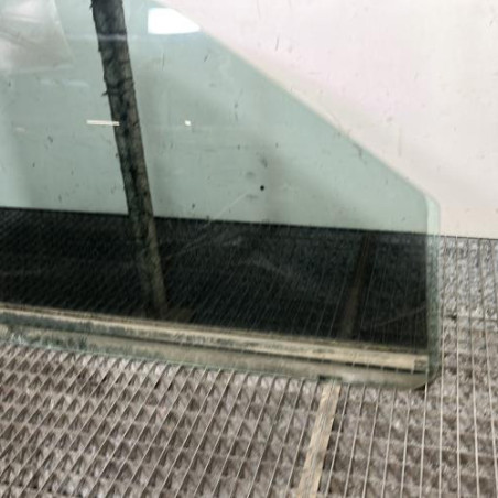 Vitre avant droit CHRYSLER GRAND VOYAGER 4