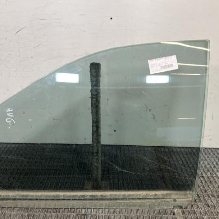 Vitre avant gauche CHRYSLER GRAND VOYAGER 4 Photo n°1