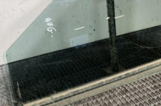 Vitre avant gauche CHRYSLER GRAND VOYAGER 4